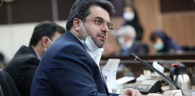 انتقاد رئیس اتاق بازرگانی اصفهان از تأخیر در فرآیند صدور کارت بازرگانی