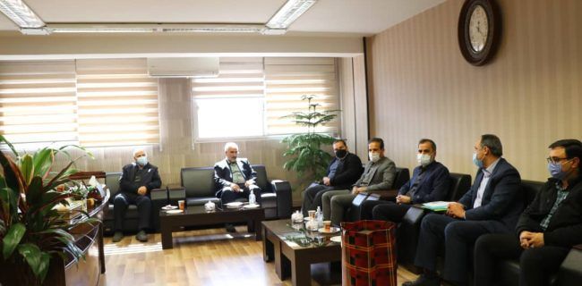 سرپرست مخابرات منطقه اصفهان با اعضای هیئت مدیره شرکت تعاونی مصرف کارکنان دیدار کرد
