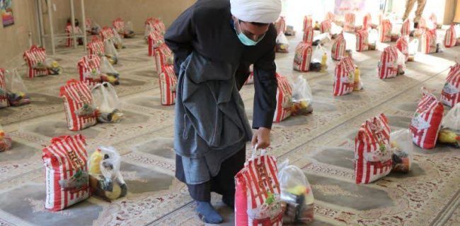 توزیع ۱۳ هزار بسته معیشتی از ابتدای کرونا توسط طلاب بسیجی اصفهان