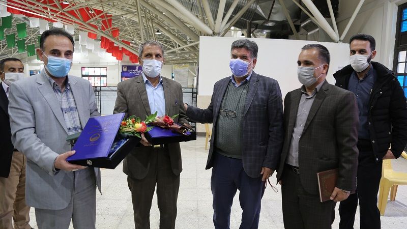 تجلیل آبفای استان اصفهان از کادر جهادی پایگاه واکسیناسیون گلستان شهدا