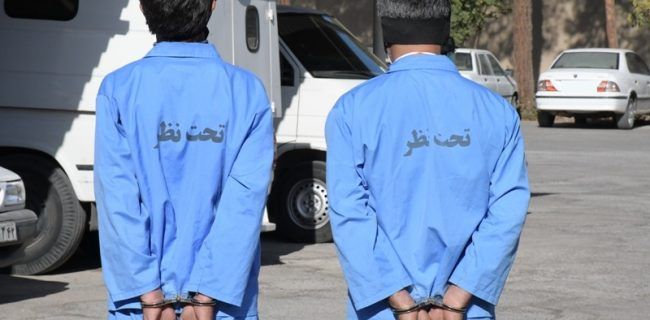 دستگیری ۲ سارق سیم برق در  تیران و کرون