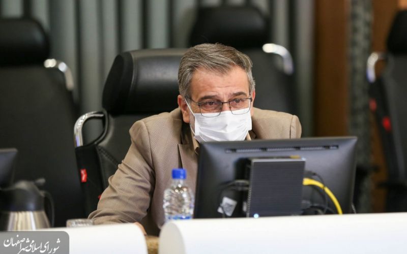 پایتختنشینان! چه باید بشود که بفهمید در حال نابودی اصفهان هستید؟/ از بانیان وضع موجود شکایت میکنیم