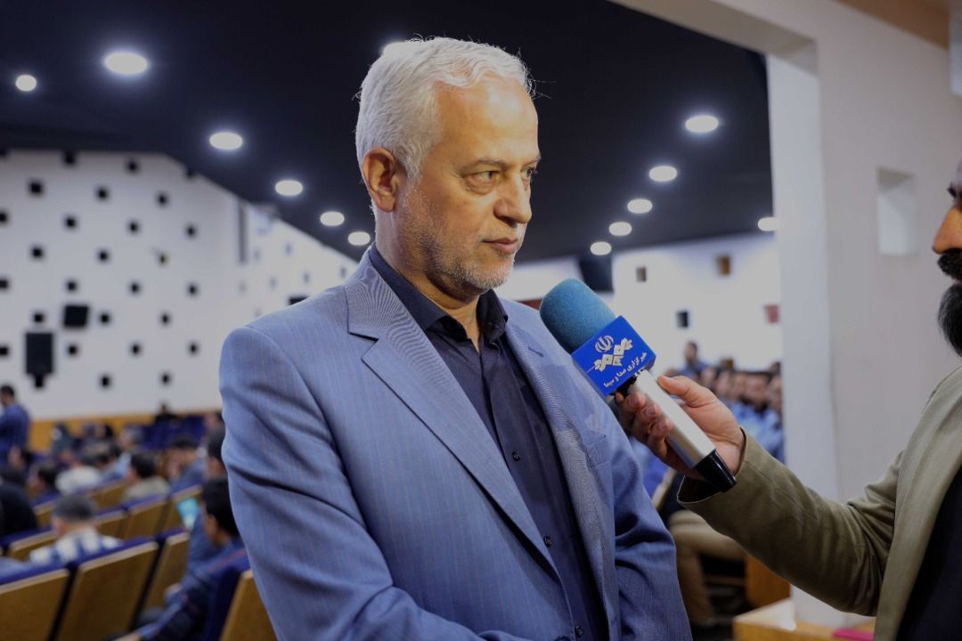 رفع آبگرفتگی از ۹٠٠ نقطه در شهر اصفهان رفع آبگرفتگی از ۹۰۰ نقطه در شهر اصفهان