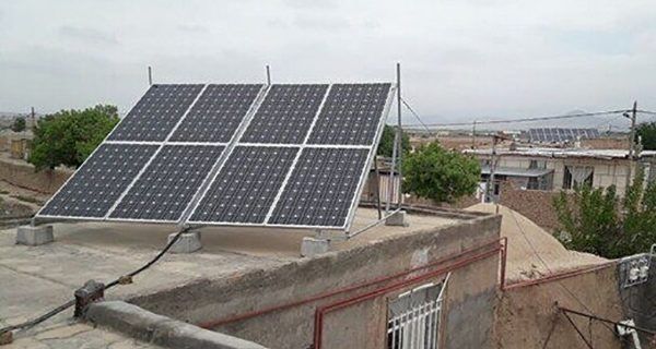 اجرای ۱۱۳ طرح نیروگاه های خورشیدی برای خانواده های تحت حمایت کمیته امداد