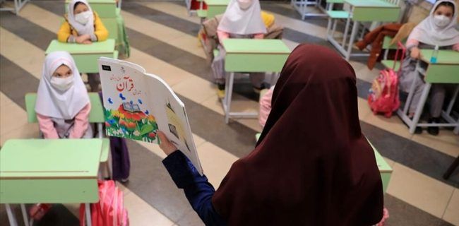 افزایش ۳ برابری ظرفیت جذب آموزگار ابتدایی، از خدمات دولت شهید رئیسی است