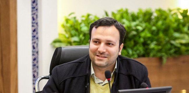 دانشگاه می‌تواند پیشران پیگیری حقوقی مطالبات مردم اصفهان در زمینه هوا و آب باشد