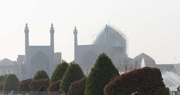 هوای اصفهان در مرز ناسالم برای گروه های حساس
