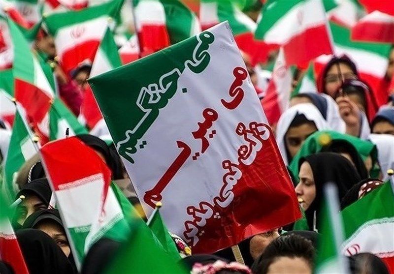 هر تلاشی برای جدایی بین مردم و انقلاب محکوم به شکست است هر تلاشی برای جدایی بین مردم و انقلاب محکوم به شکست است
