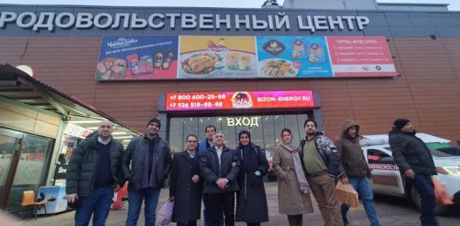 بازدید تجار و بازرگانان ایرانی از نمایشگاه مواد غذایی و نوشیدنی‌های روسیه