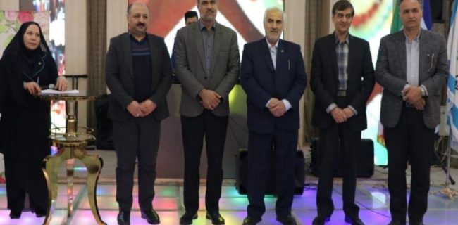 برگزاری همایش تقدیر از دفاتر همراه اول برتر اصفهان