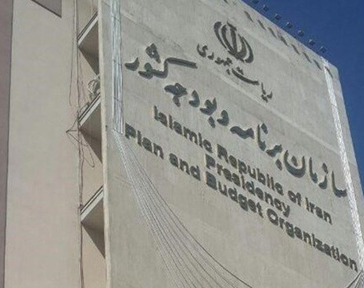 علت تأخیر در پرداخت حقوق معلمان، عبور هزینه‌ها از سقف قانونی بود