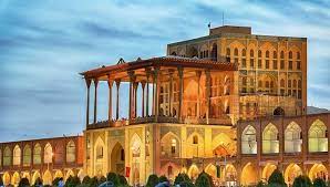  مجموعه تاریخی کاخ عالی‌قاپو در اصفهان تعطیل شد
