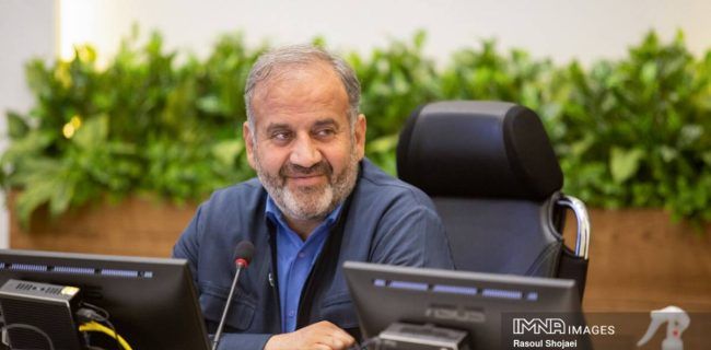وزیر کشور و نیرو در عمل به قول‌های داده شده به مردم اصفهان پای‌بند باشند
