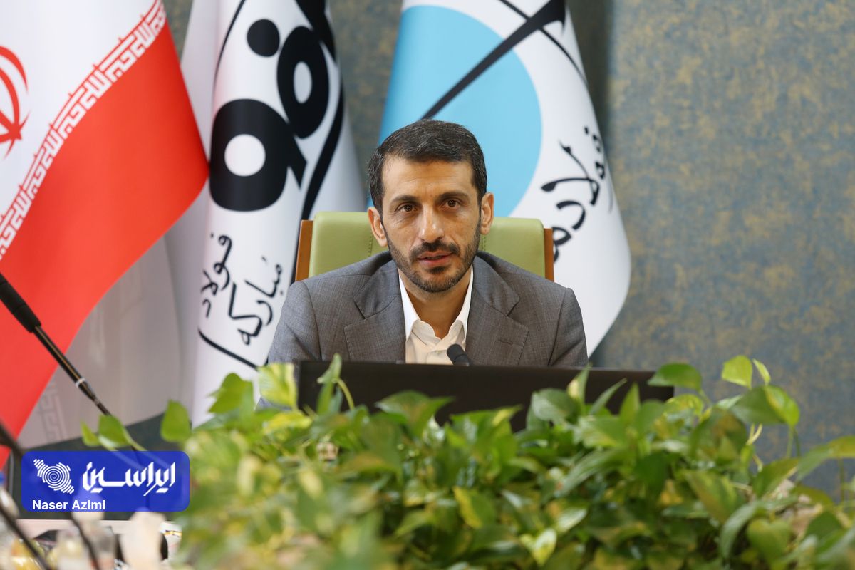 تمرکز روی توسعه فعالیت مراکز خدماتی در داخل و خارج کشور تمرکز روی توسعه فعالیت مراکز خدماتی در داخل و خارج کشور