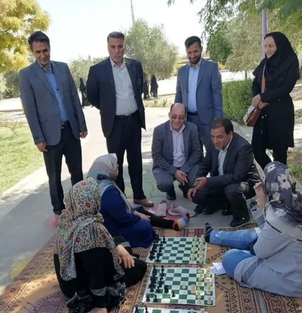  همایش روز جهانی سالمند در نجف‌آباد برگزار شد