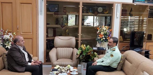 دیدار مدیرعامل ذوب آهن اصفهان با فرماندهان انتظامی