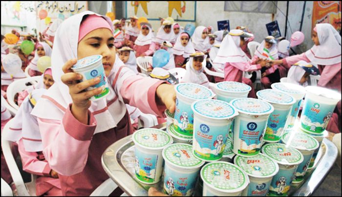 توزیع شیر در مدارس ابتدایی دولتی استان اصفهان پس از توقف ۷ ساله اجرایی شد