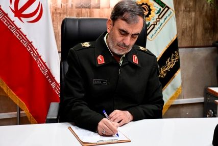 فرمانده انتظامی استان اصفهان در پیامی روز پاسدار را تبریک گفت