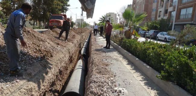 اجرای طرح تقویت شبکه توزیع آب بزرگراه شهید چمران و خیابان مولوی  درشهراصفهان