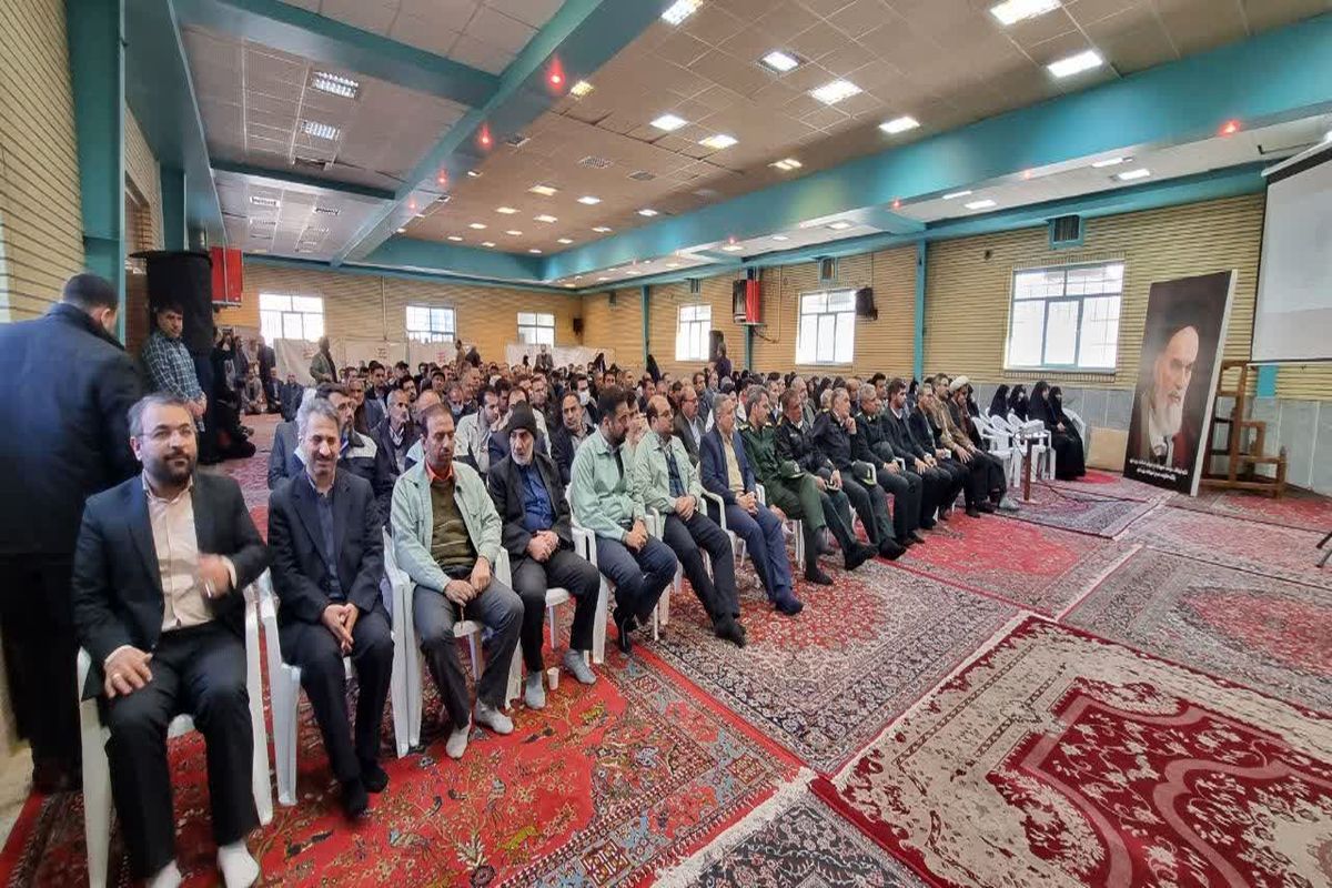 حضور با شکوه همکاران ذوب‌آهنی در مراسم گرامیداشت حماسه ۹ دی در زرین شهر
