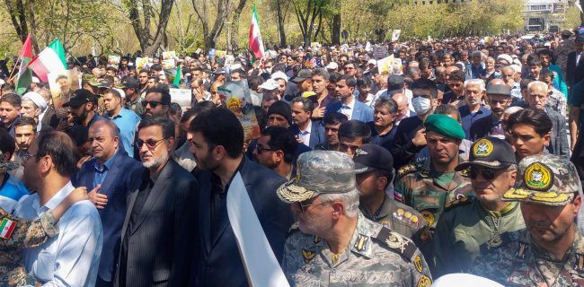 پیکر سردار سرلشکر شهید زاهدی در اصفهان تشییع شد