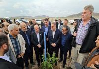 وزیر کشور از بزرگترین باغ پسته و گردو خاورمیانه در ماکو بازدید کرد