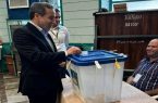 عراقچی رای خود را به صندوق انتخابات انداخت