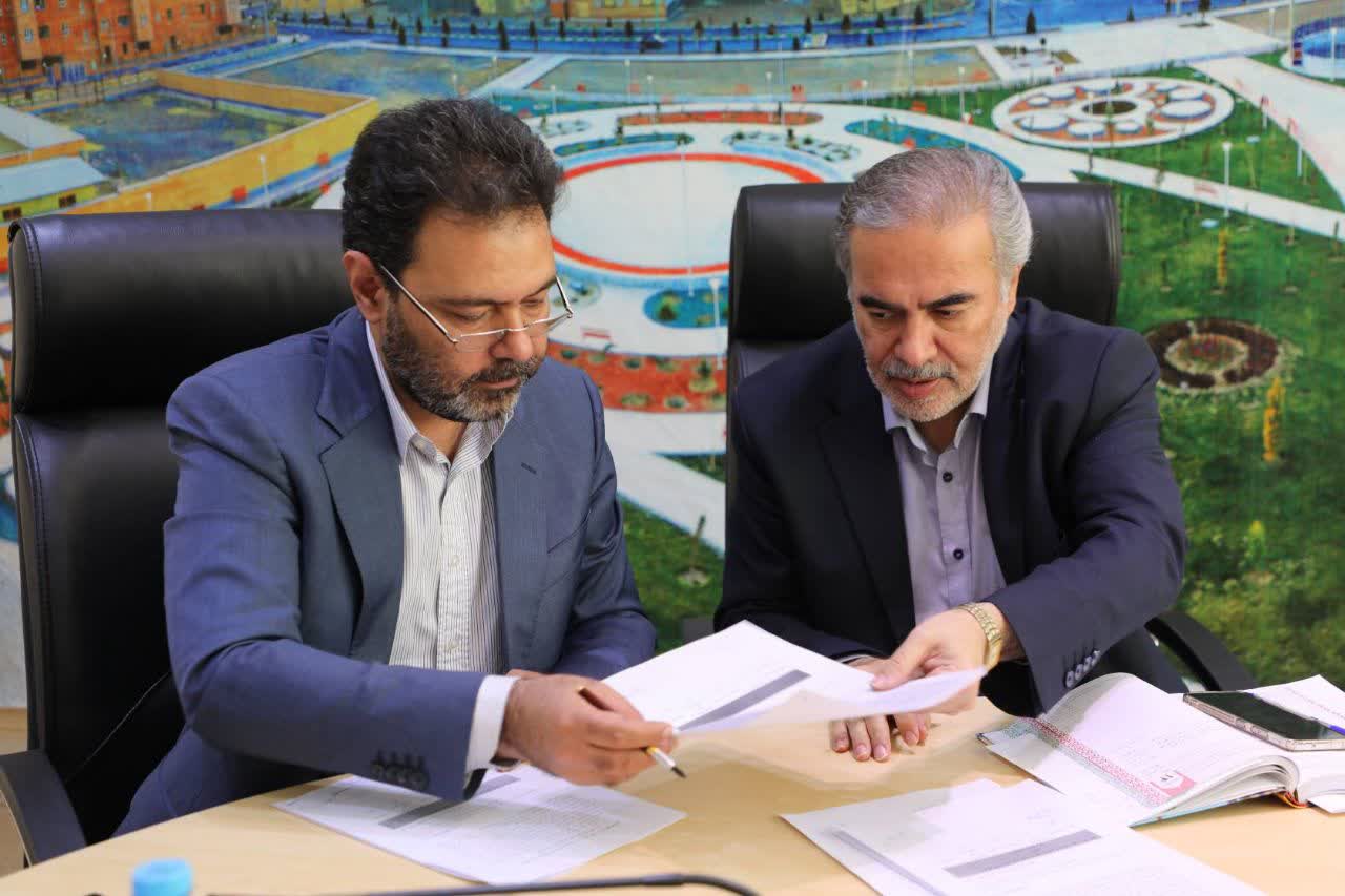 تفاهم نامه خدمات آب و فاضلاب برای ۲۶۰۰۰ واحد مسکونی در شهر بهارستان
