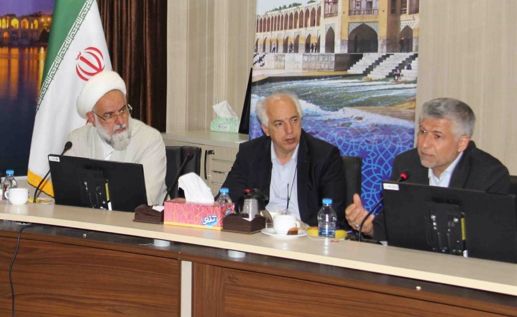 ارتقاء سطح فعالیت های فرهنگی خانواده صنعت نفت با هم افزایی شرکت های نفت و گاز منطقه ارتقاء سطح فعالیت های فرهنگی خانواده صنعت نفت با هم افزایی شرکت های نفت و گاز منطقه