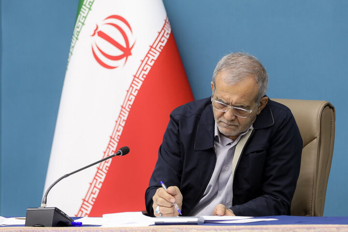 مسعود پزشکیان سالگرد استقلال تاجیکستان را به امامعلی رحمان تبریک گفت مسعود پزشکیان سالگرد استقلال تاجیکستان را به امامعلی رحمان تبریک گفت