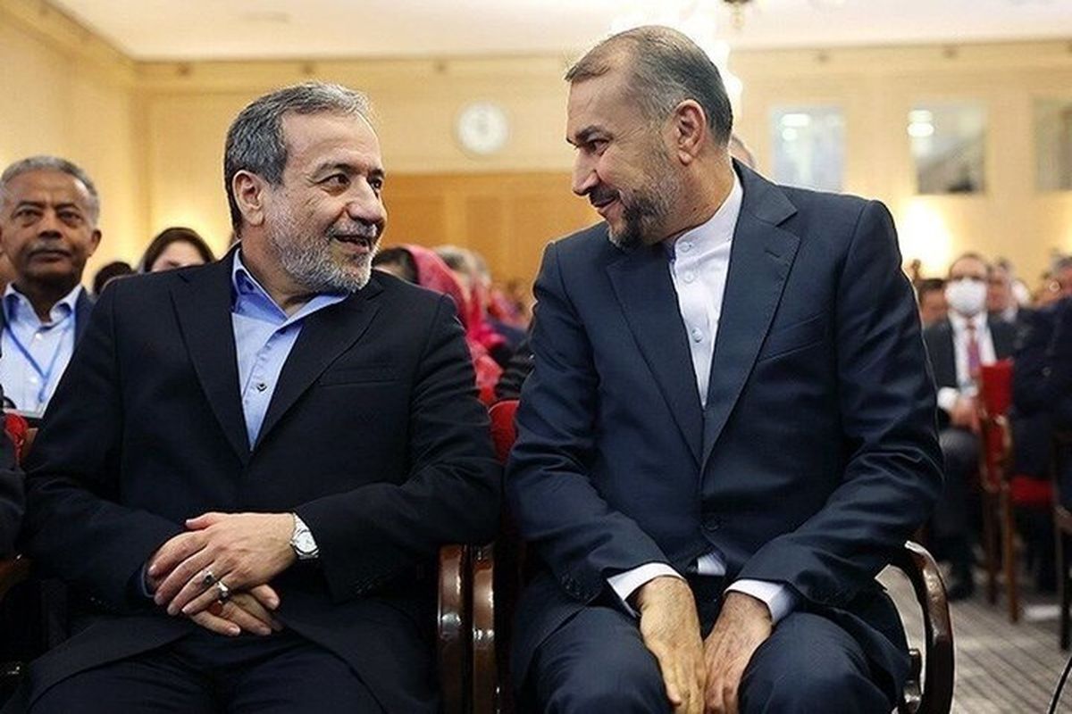 خانواده شهید امیرعبداللهیان در پیامی انتخاب سید عباس عراقچی را تبریک گفتند خانواده شهید امیرعبداللهیان در پیامی انتخاب سید عباس عراقچی را تبریک گفتند