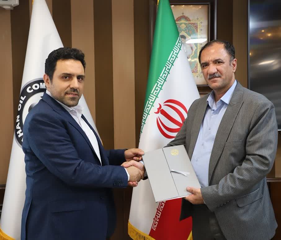 امضاء تفاهم نامه همکاری بین شرکت نفت سپاهان و پالایشگاه آبادان امضاء تفاهم نامه همکاری بین شرکت نفت سپاهان و پالایشگاه آبادان