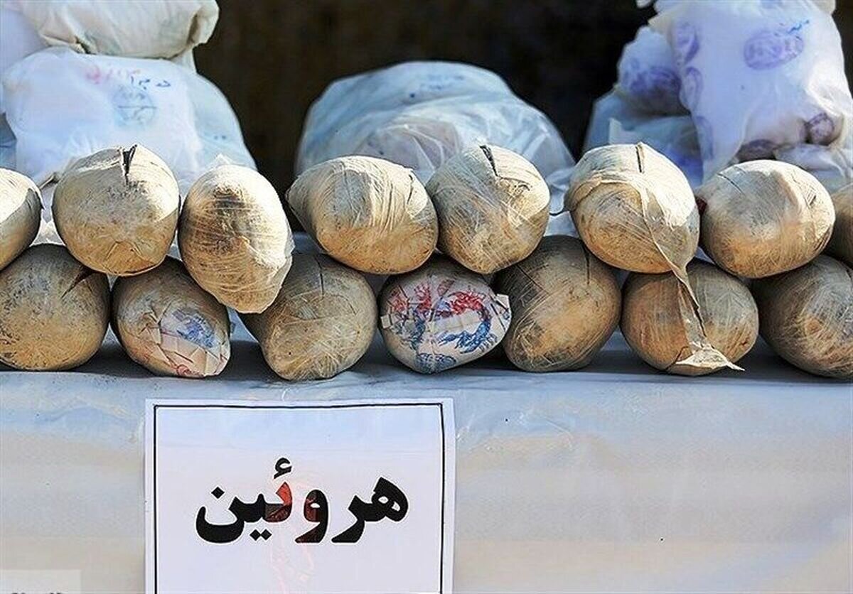 کشف ۱۴۰ بسته هروئین از معده قاچاقچیان در نائین