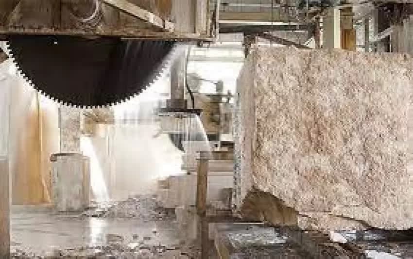 محکومیت یک کارخانه سنگ فروشی در اصفهان به جرم گران‌فروشی