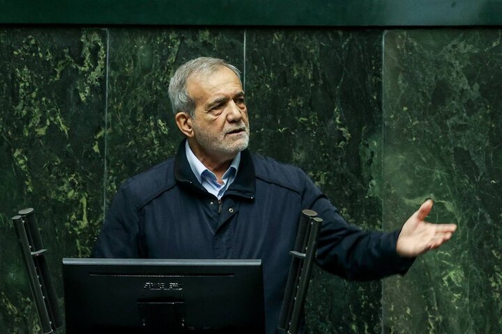 از نمایندگان متشکرم که بودجه نوشته شده را با برخی اشکالات پذیرفتند از نمایندگان متشکرم که بودجه نوشته شده را با برخی اشکالات پذیرفتند