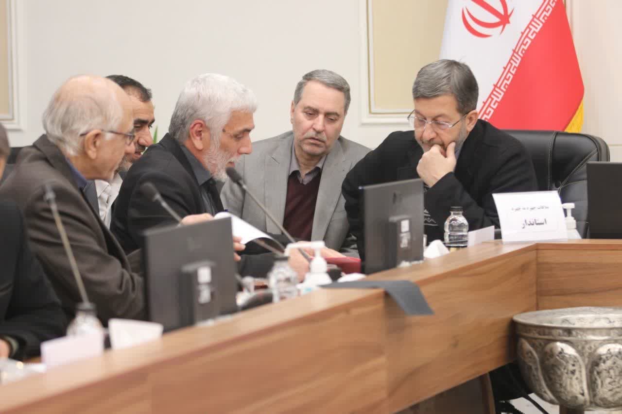 پیگیری بیش از ۸۰ مطالبه در اولین ملاقات مردمی استاندار اصفهان