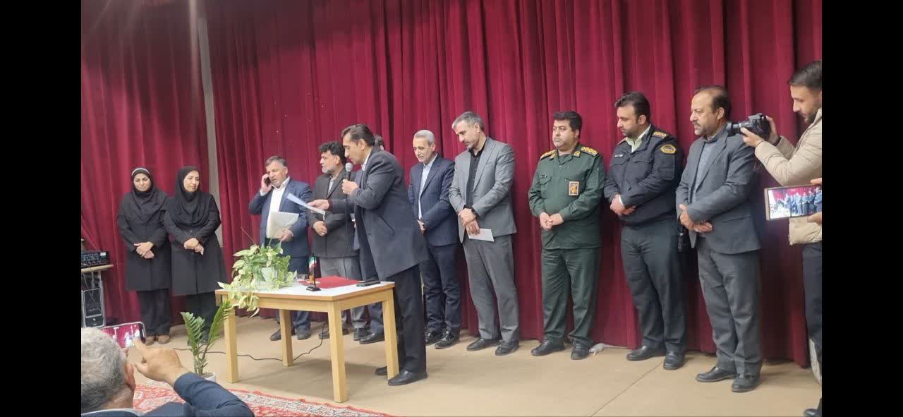 مراسم تکریم و معارفه مسئول مرکز جهاد کشاورزی براآن جنوبی برگزار شد مراسم تکریم و معارفه مسئول مرکز جهاد کشاورزی براآن جنوبی برگزار شد