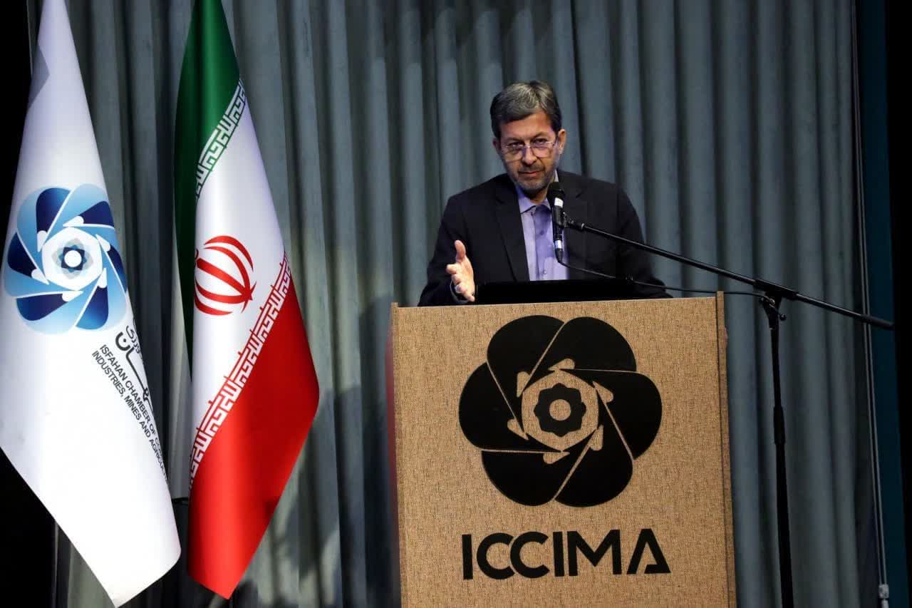 استان اصفهان باید در مسیر نوآوری و زیست بوم فناوری حرکت کند استان اصفهان باید در مسیر نوآوری و زیست بوم فناوری حرکت کند