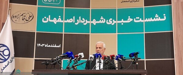 راه اندازی شبکه آبیاری پساب کشور تا بهار سال آینده در اصفهان / رکوردزنی شهرداری اصفهان در جذب منابع ملی