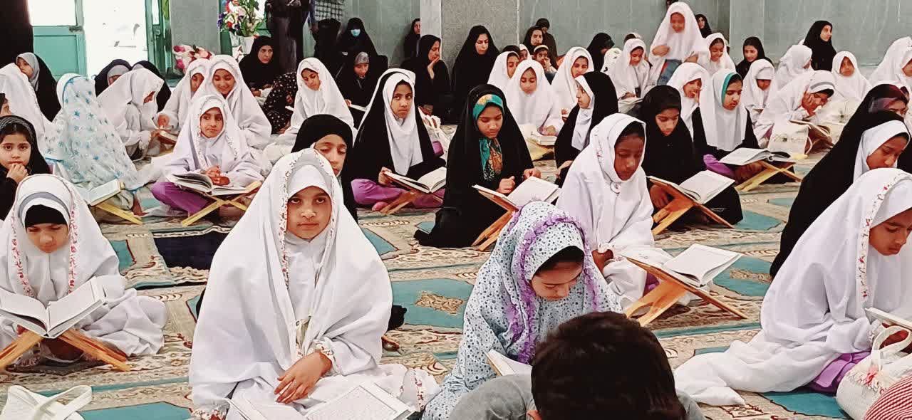 برگزاری بیش از ۹۵ محفل قرآنی دانشآموزان اصفهانی در ماه مبارک رمضان برگزاری بیش از ۹۵ محفل قرآنی دانشآموزان اصفهانی در ماه مبارک رمضان