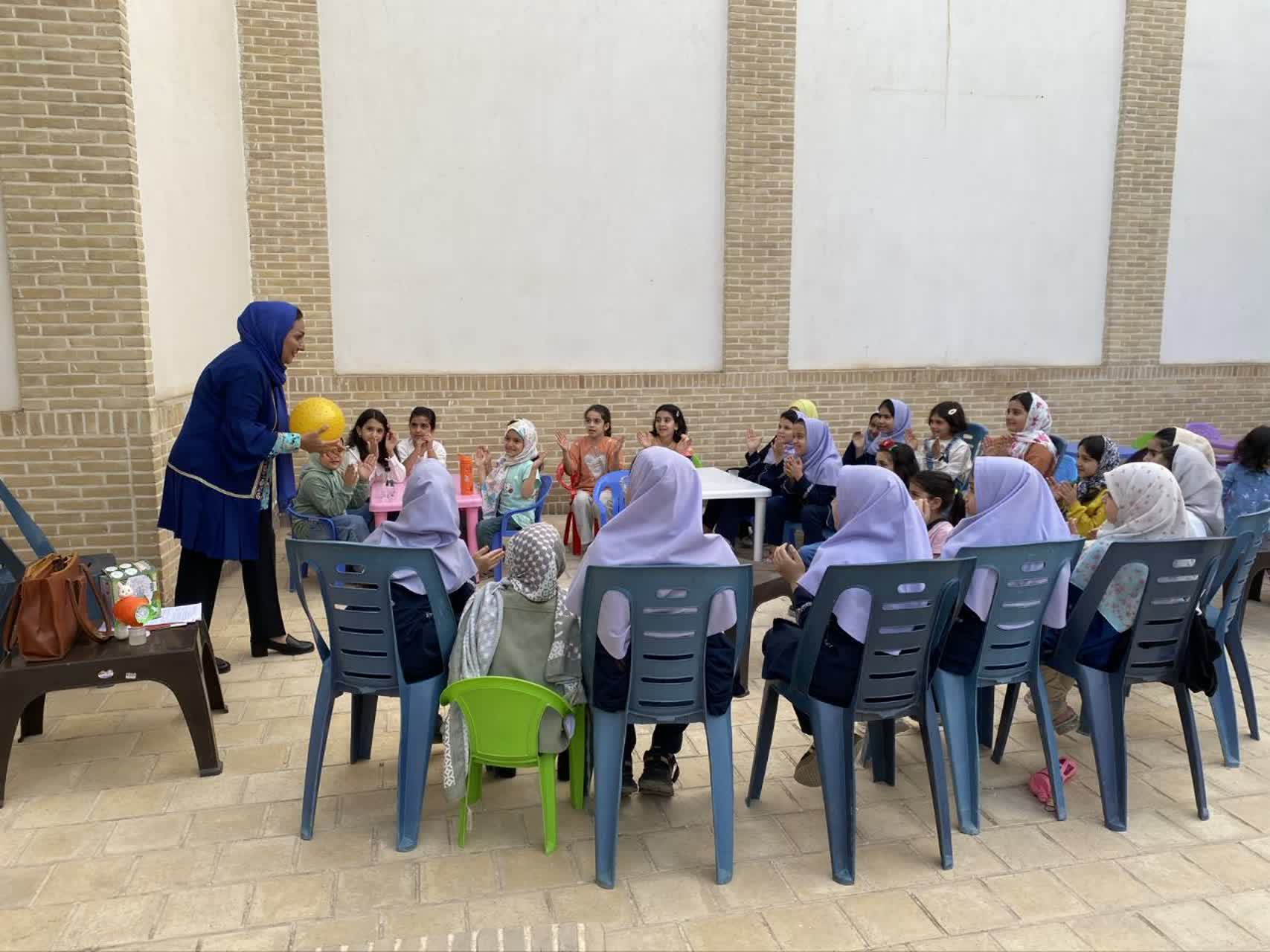 کارگاه «قاصدک» در کاشان، کودکان را با مفهوم کنترل خشم آشنا کرد
