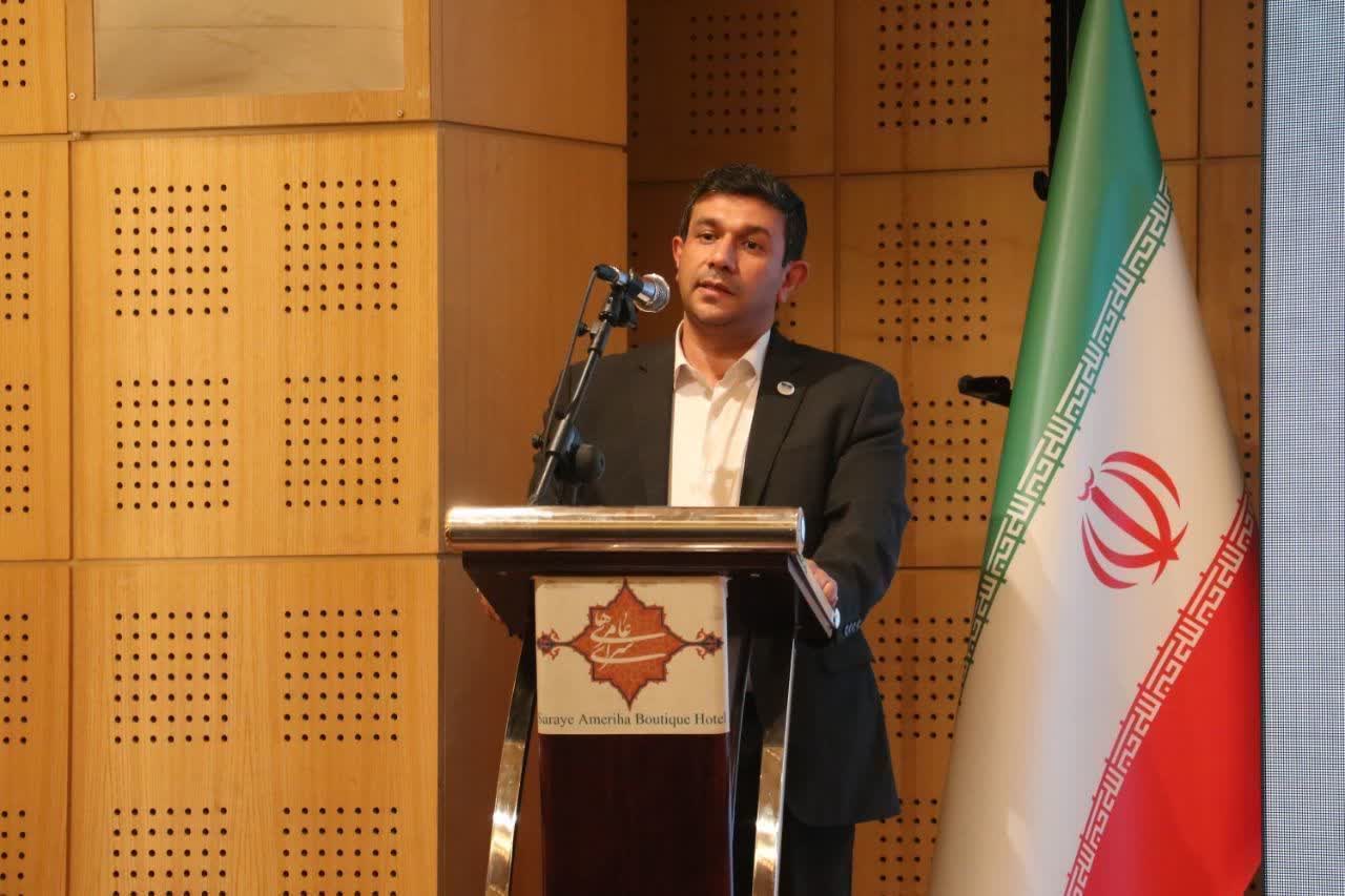 کاشان نمادی ازصلح و همزیستی است