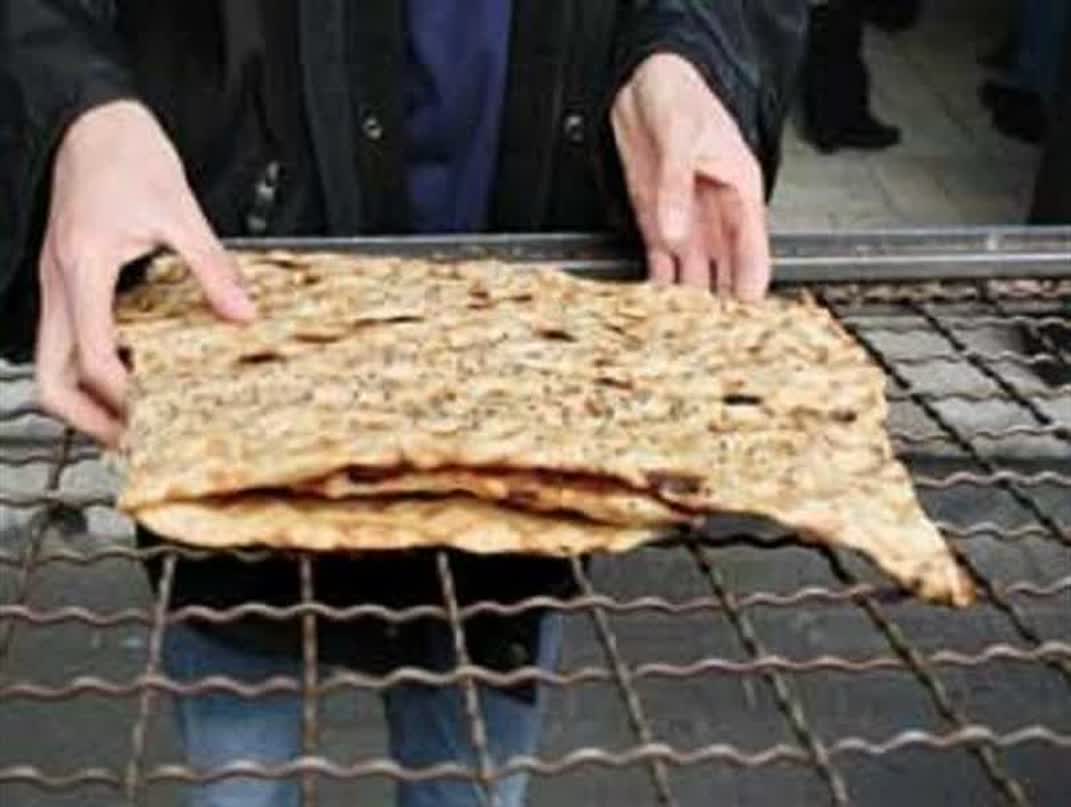 پلمپ دو واحد نانوایی در آران و بیدگل به علت فروش نان کنجدی اجباری پلمپ دو واحد نانوایی در آران و بیدگل به علت فروش نان کنجدی اجباری