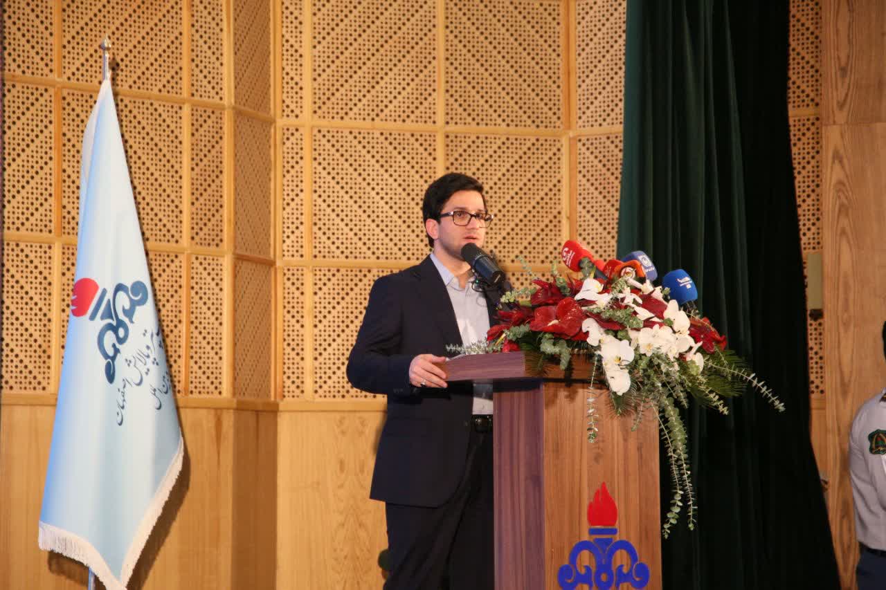 انتقال آب دریا به اصفهان نشان‌دهنده درایت استاندار اصفهان در اولویت‌بندی مسائل است
