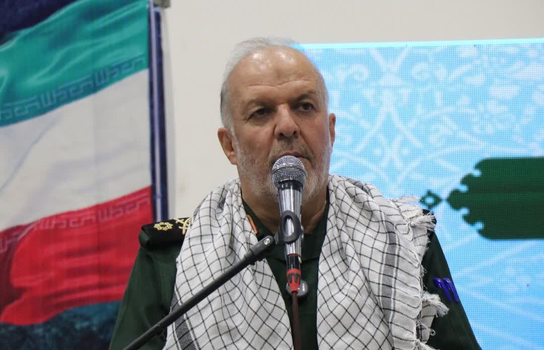 مسجد، محور وحدت ملی و سنگر مقاومت اجتماعی است