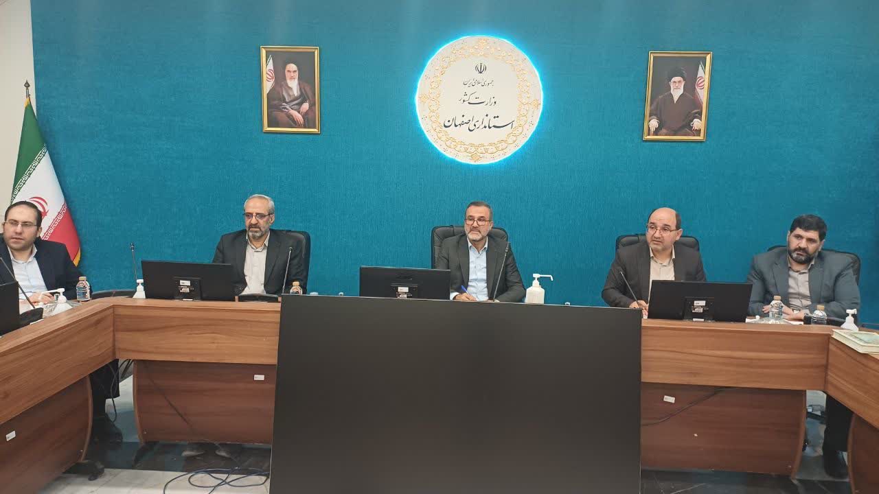 بکارگیری و یا در اختیار گذاشتن منازل به اتباع غیر مجاز پیگرد قانونی دارد بکارگیری و یا در اختیار گذاشتن منازل به اتباع غیر مجاز پیگرد قانونی دارد