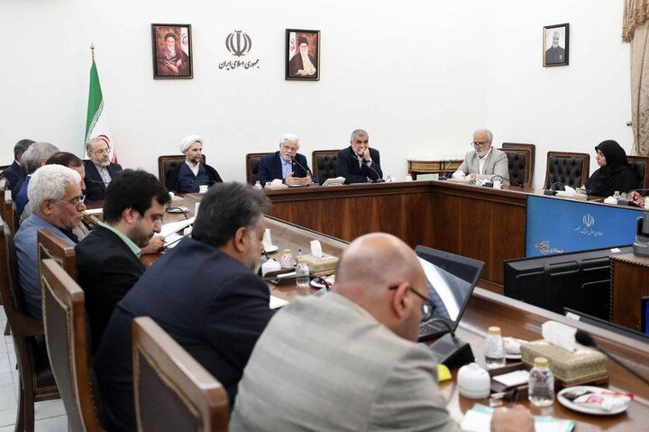 باید به دنبال ریشهکن کردن فساد اقتصادی باشیم باید به دنبال ریشهکن کردن فساد اقتصادی باشیم