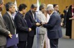 تجلیل از کمیته امداد استان اصفهان بعنوان دستگاه برتر در “گروه سلامت و رفاه اجتماعی”