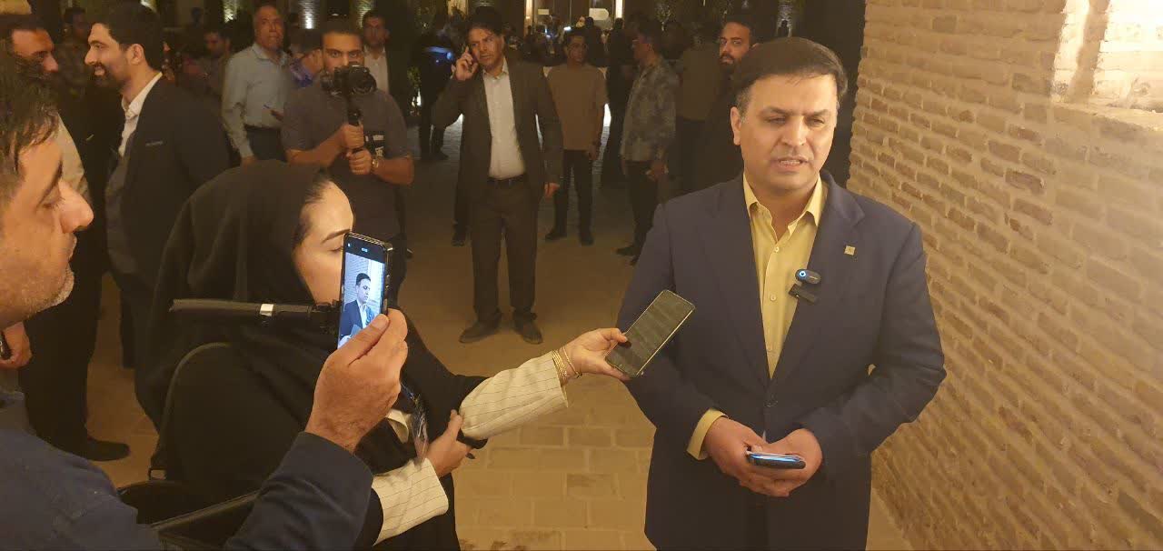 کاشان رتبه چهارم جذب گردشگر در کشور را دارد/ توافقات خوب در خصوص معافیت مالیاتی تأسیسات گردشگری کاشان رتبه چهارم جذب گردشگر در کشور را دارد/ توافقات خوب در خصوص معافیت مالیاتی تأسیسات گردشگری
