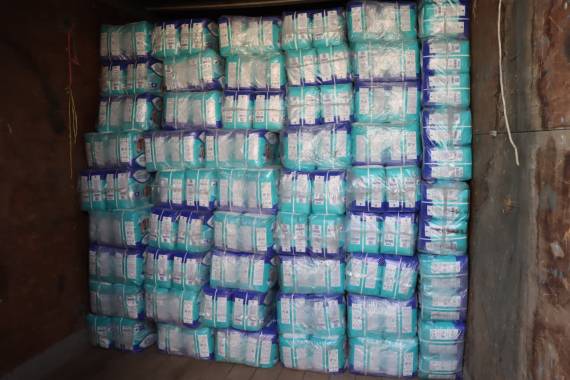 توزیع بیش از ۱۰ هزار بسته پوشینه ویژه سالمندان تحت حمایت کمیته امداد در استان اصفهان توزیع بیش از ۱۰ هزار بسته پوشینه ویژه سالمندان تحت حمایت کمیته امداد در استان اصفهان